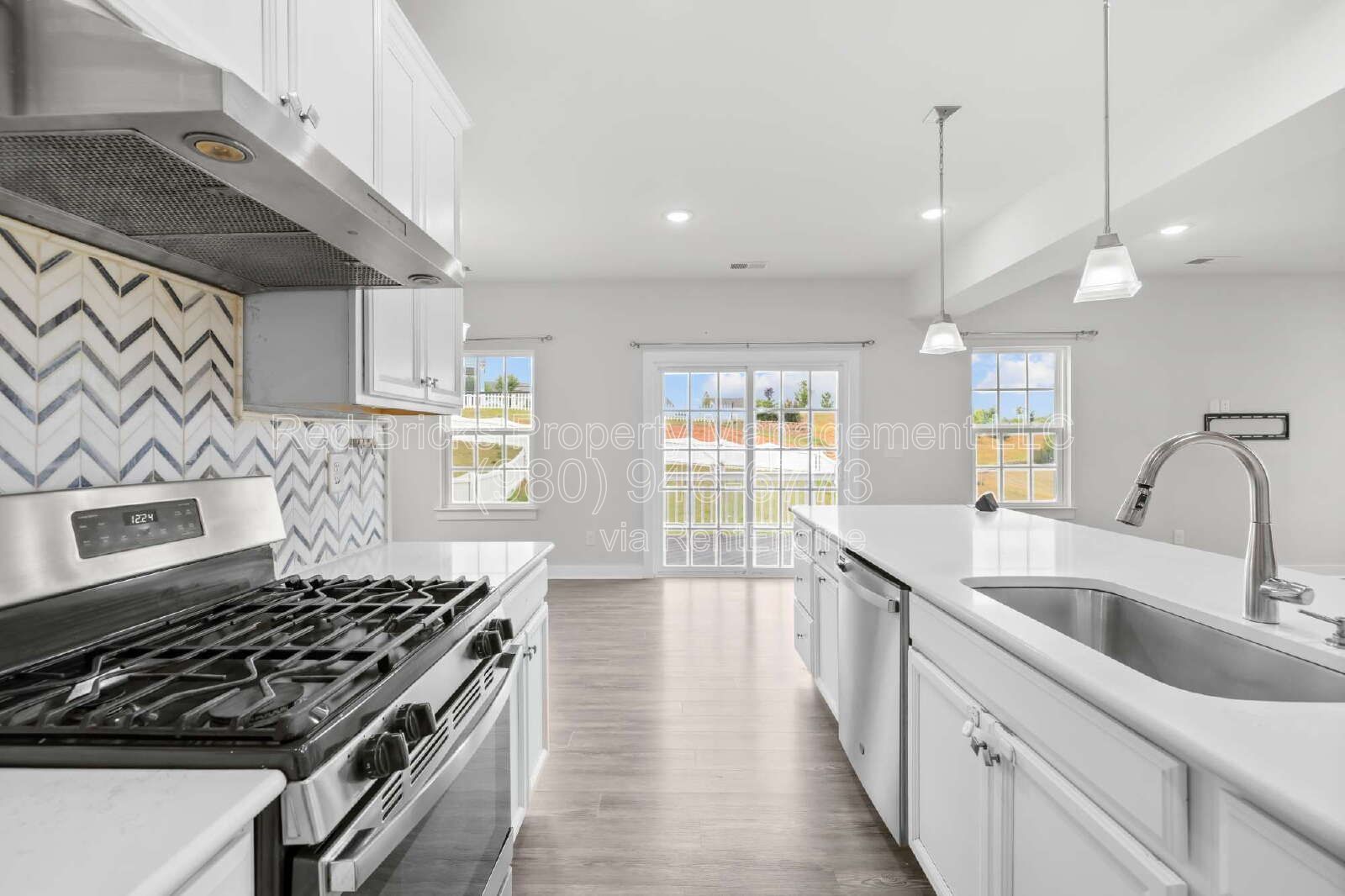 Gallery Image 15