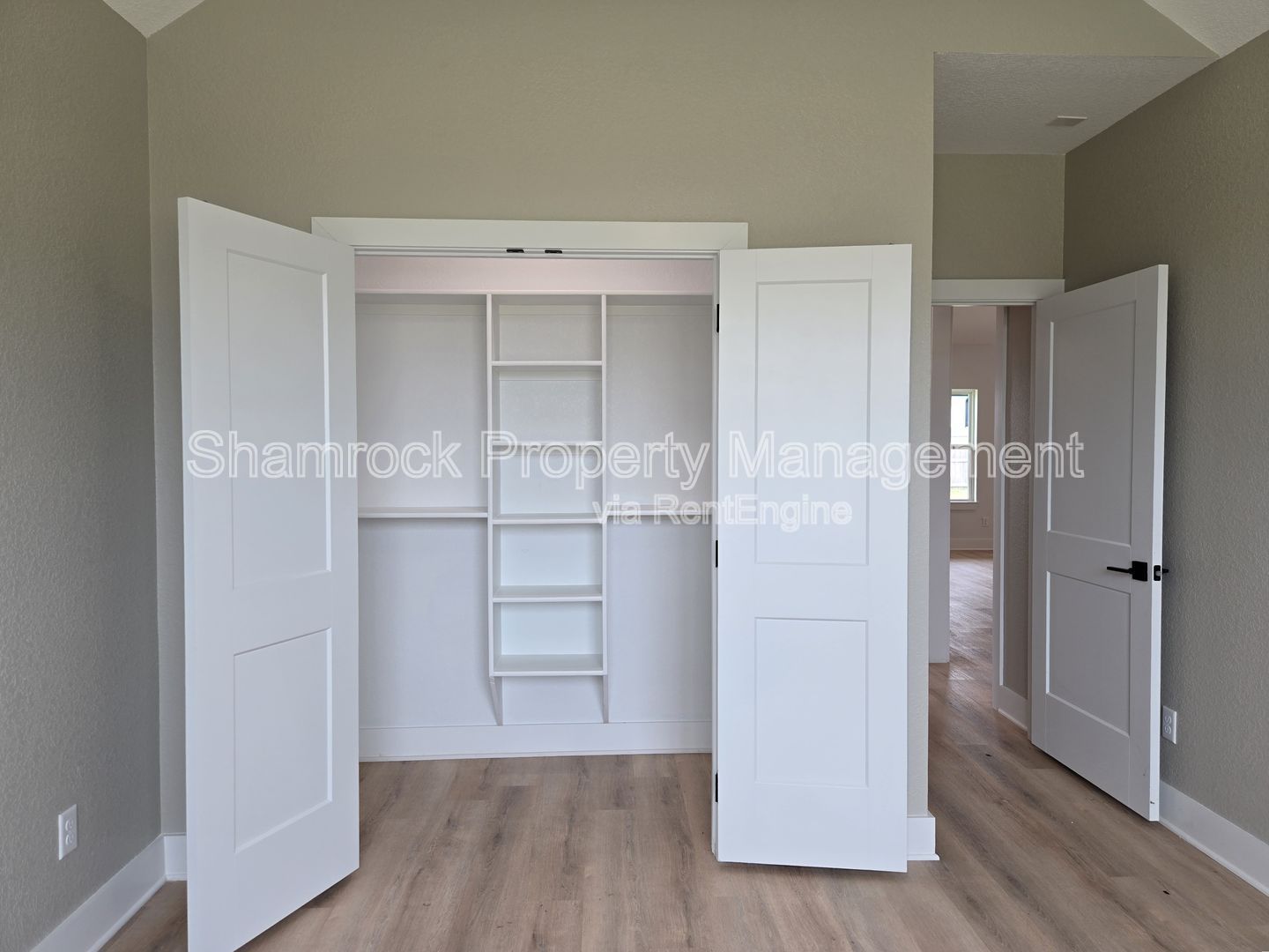 Gallery Image 17