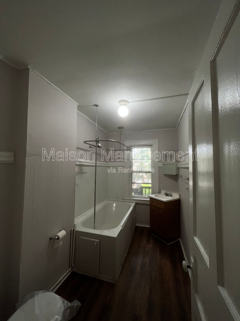 Gallery Image 8