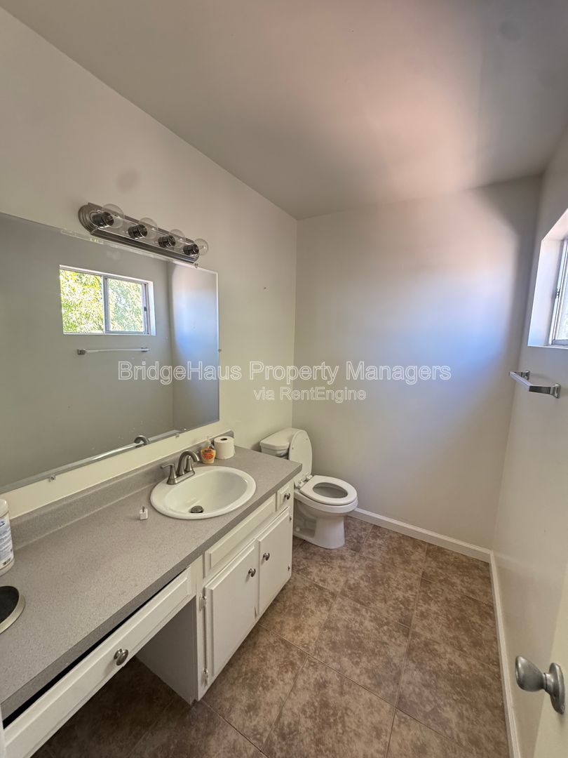 Gallery Image 8
