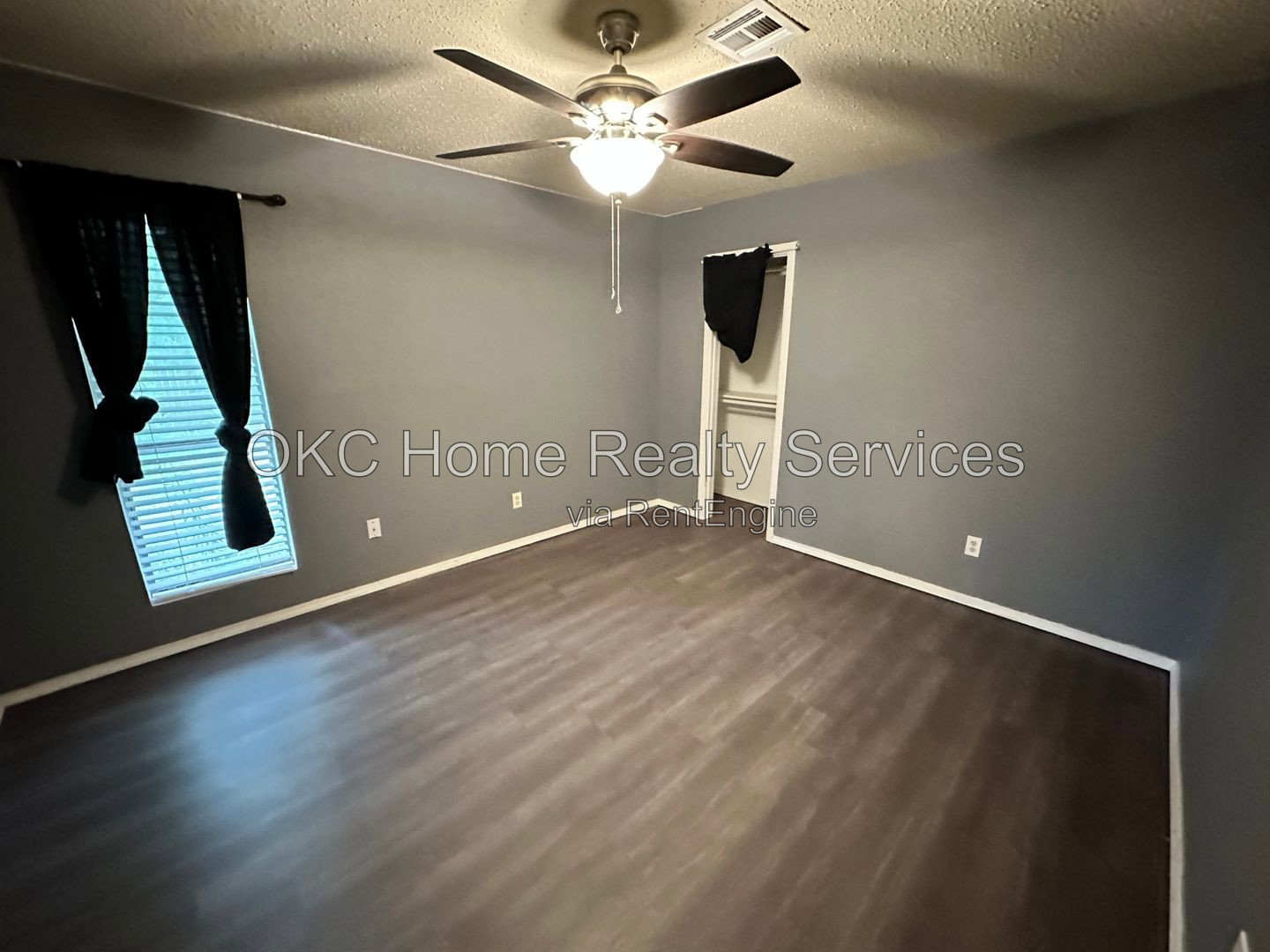 Gallery Image 16