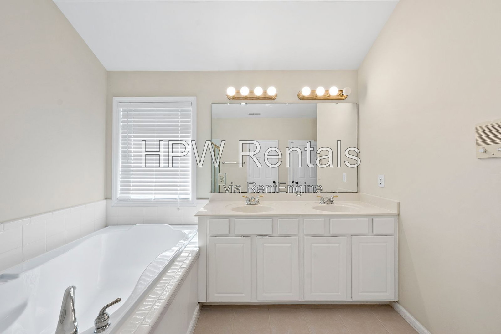 Gallery Image 34