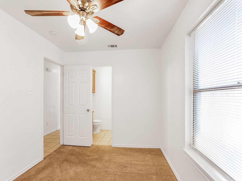 Gallery Image 15