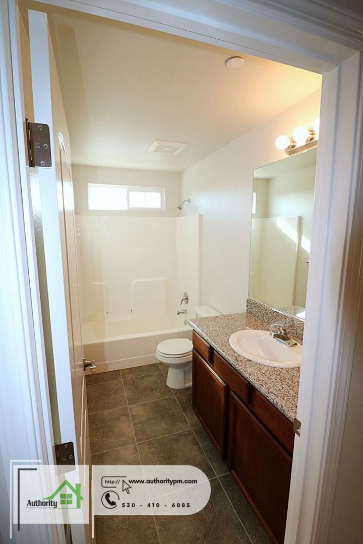 Gallery Image 14
