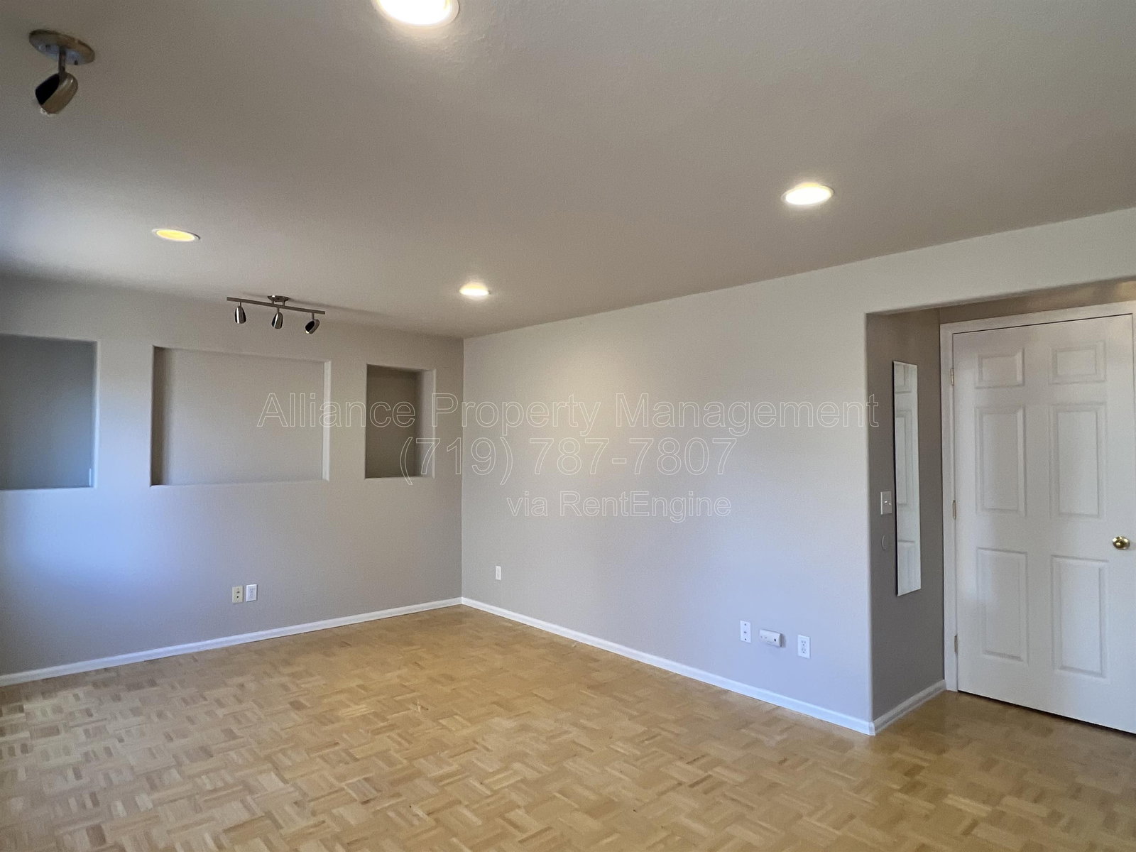 Gallery Image 33