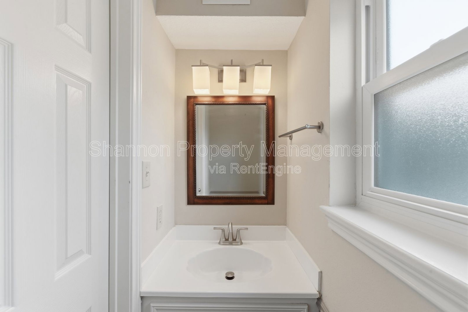 Gallery Image 19