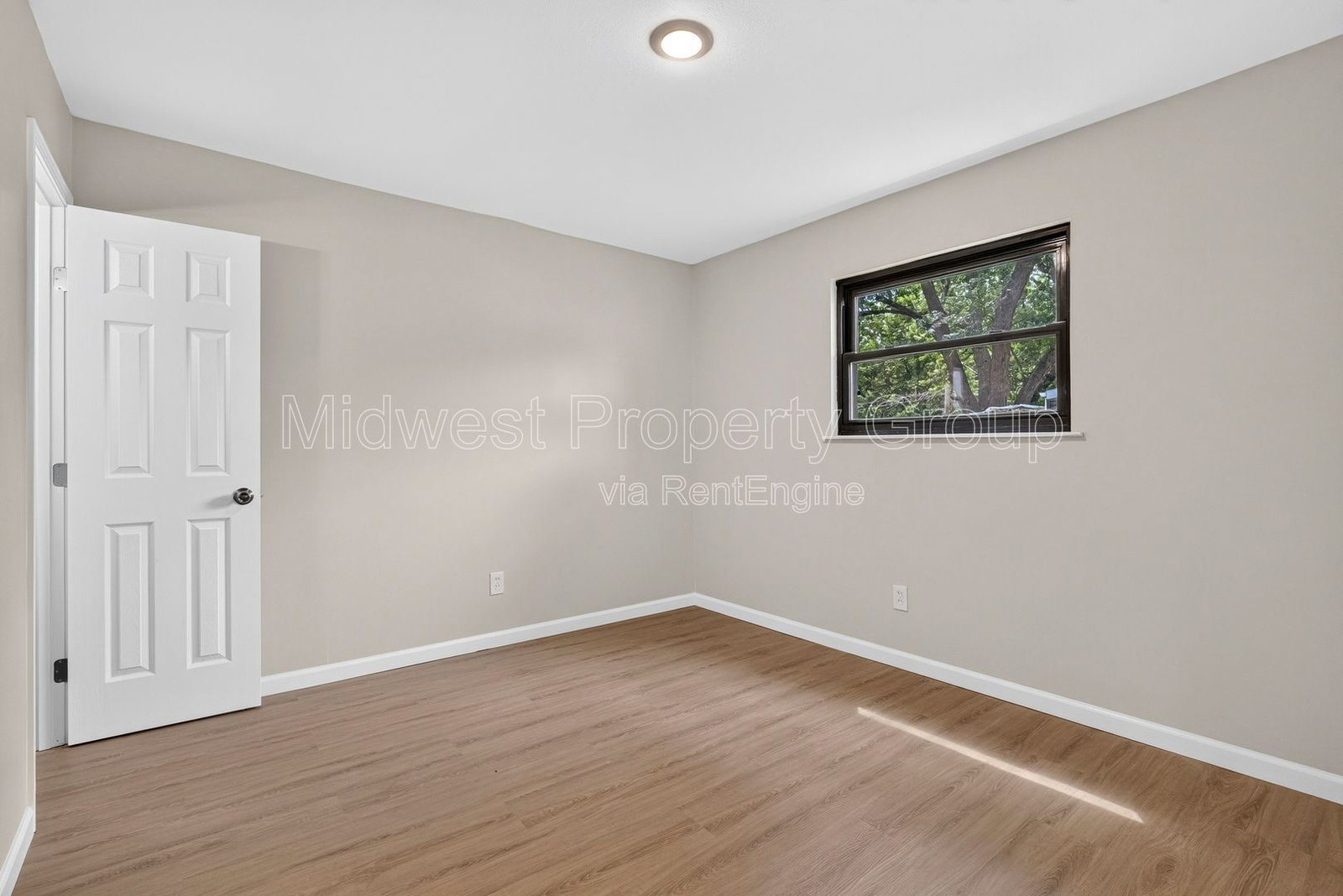 Gallery Image 12