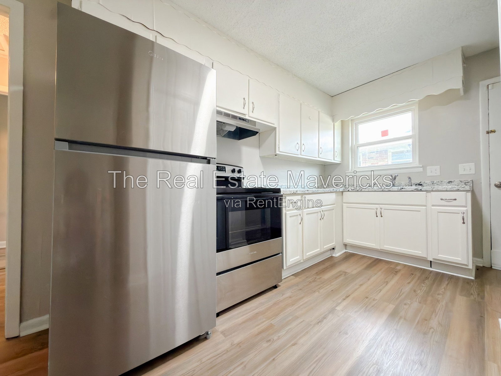 Gallery Image 0