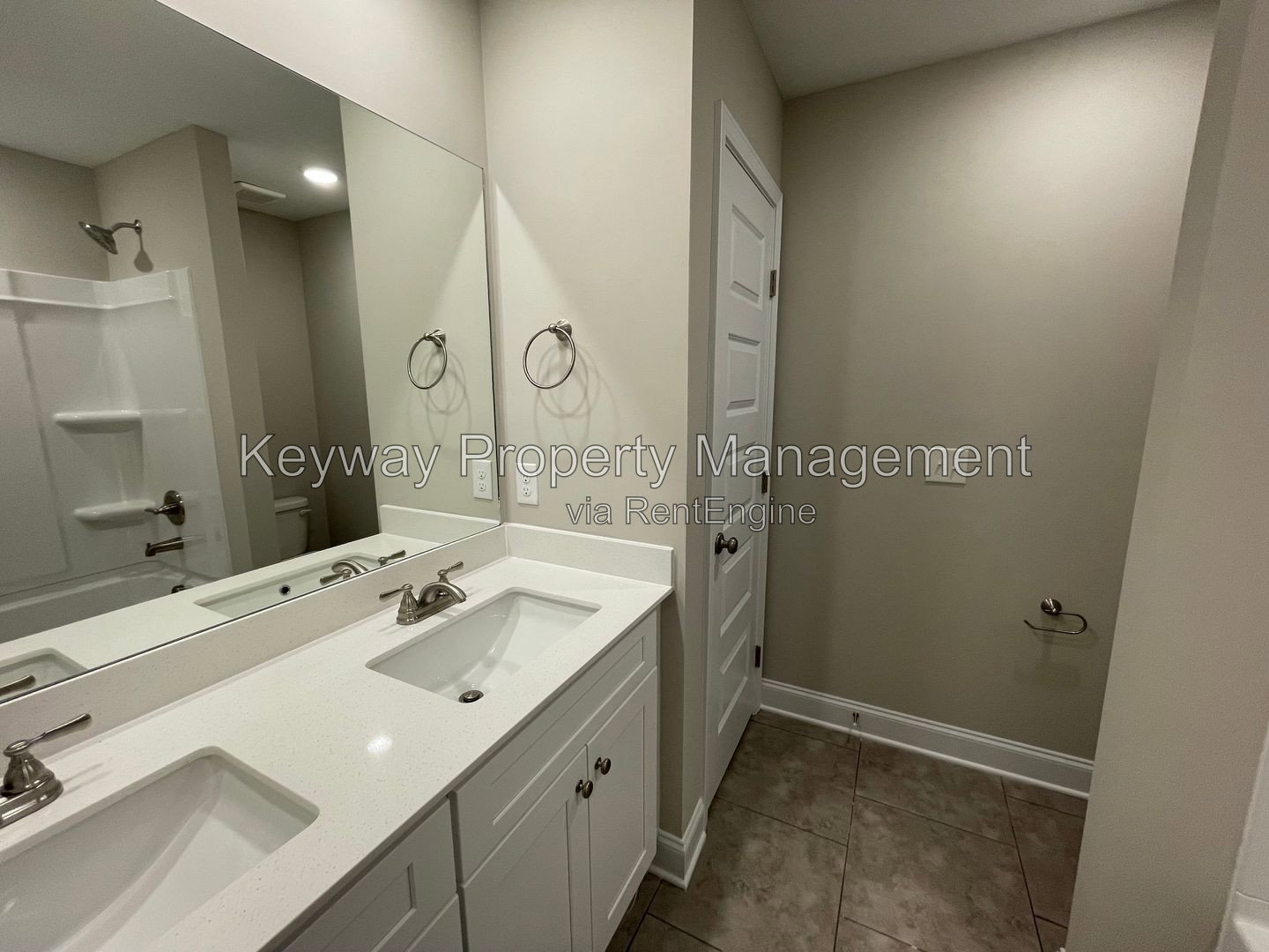Gallery Image 17
