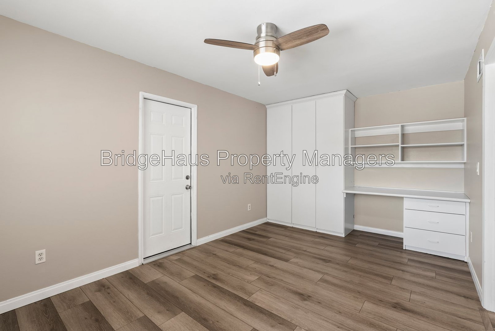 Gallery Image 17