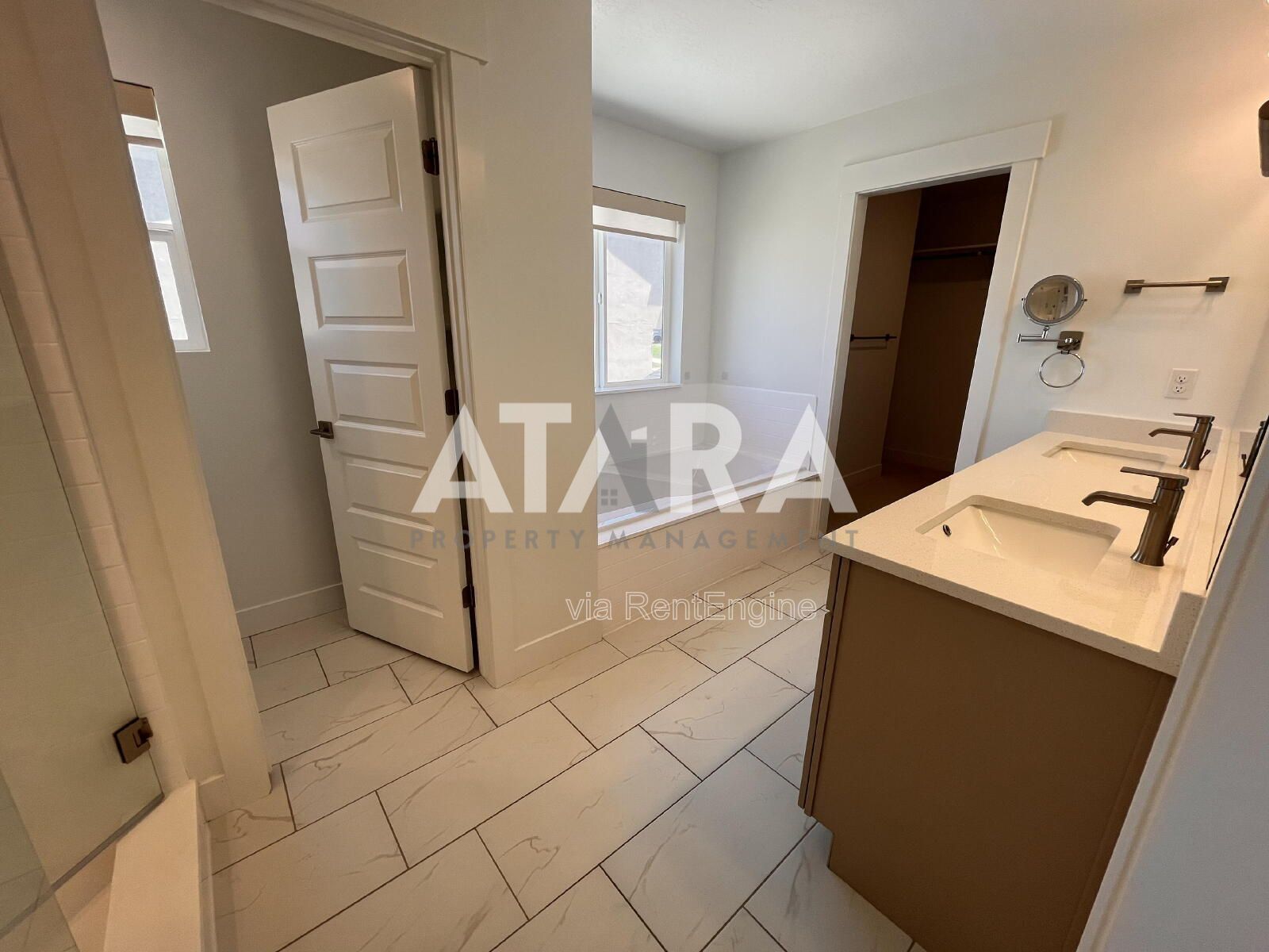 Gallery Image 34