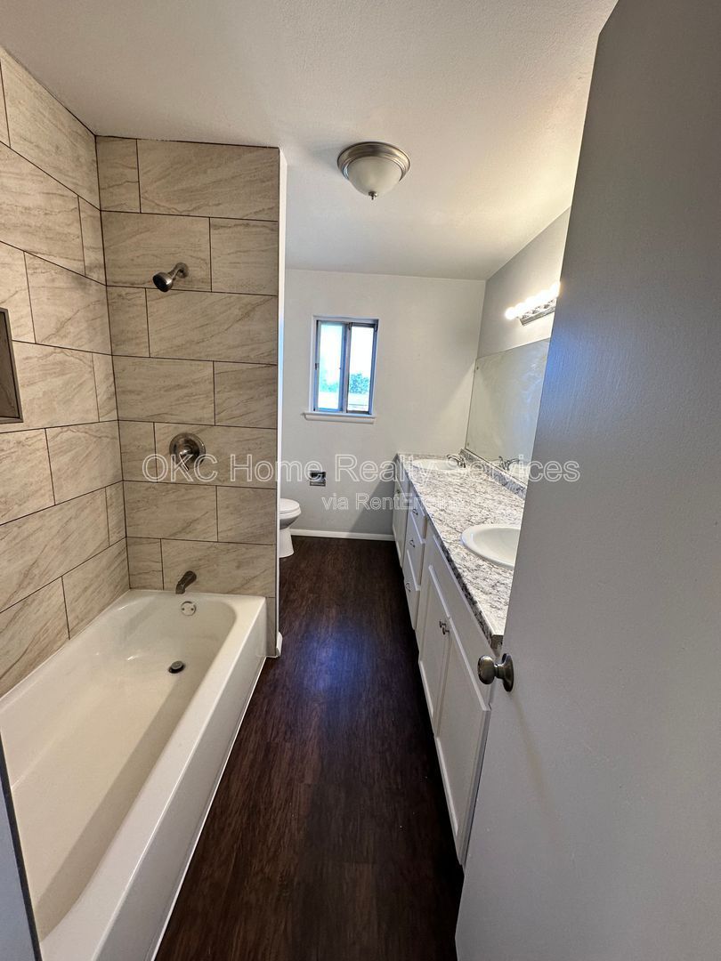 Gallery Image 15