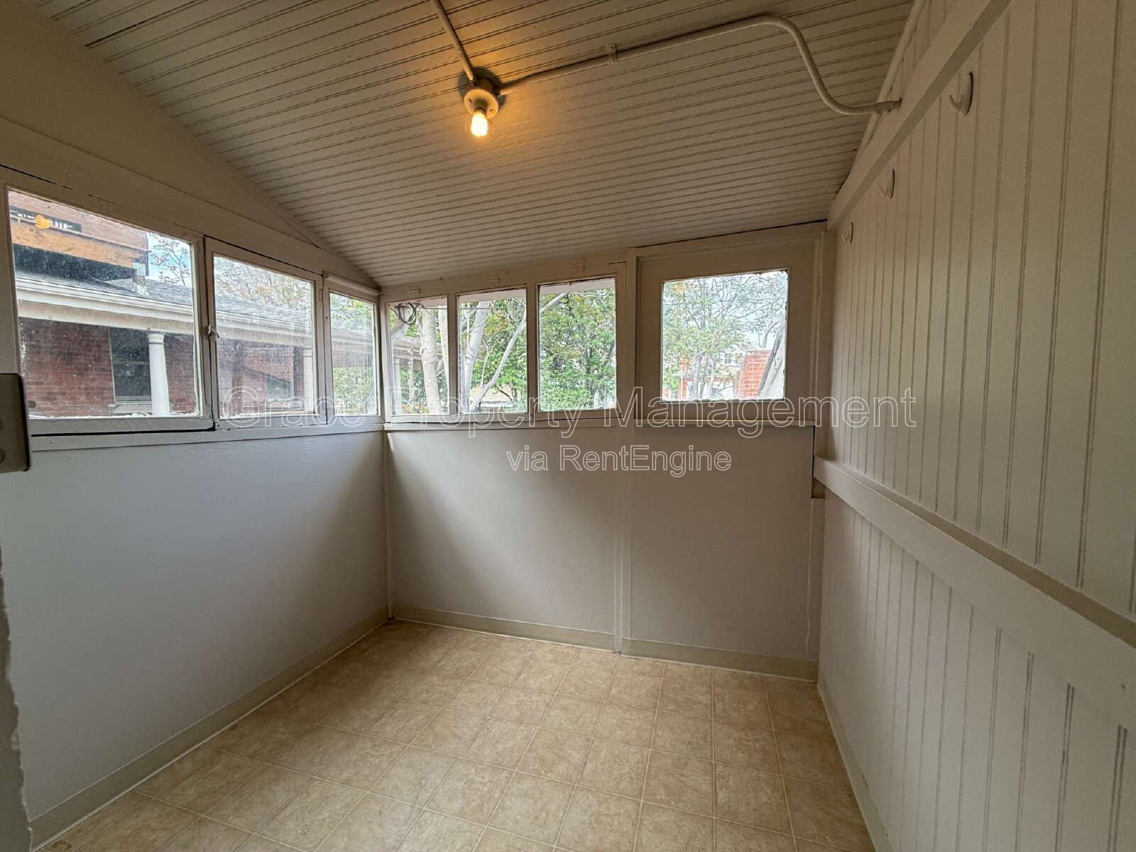 Gallery Image 19