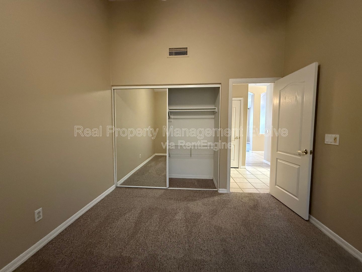 Gallery Image 30