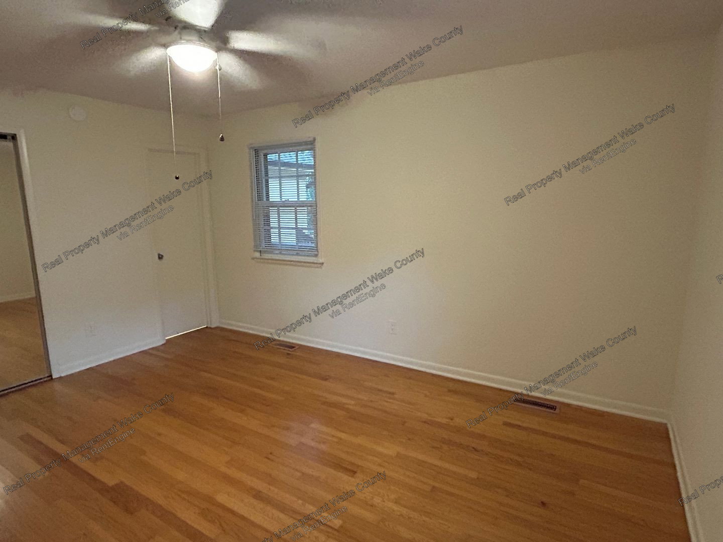 Gallery Image 33