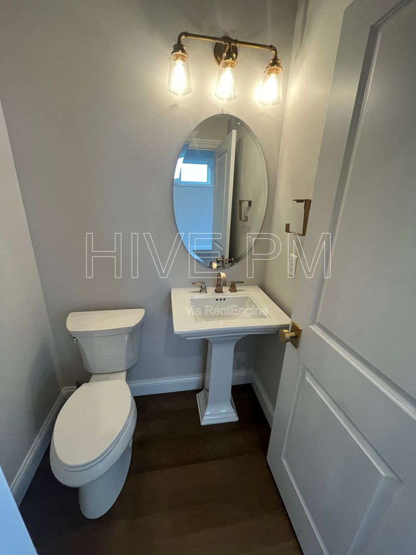 Gallery Image 10