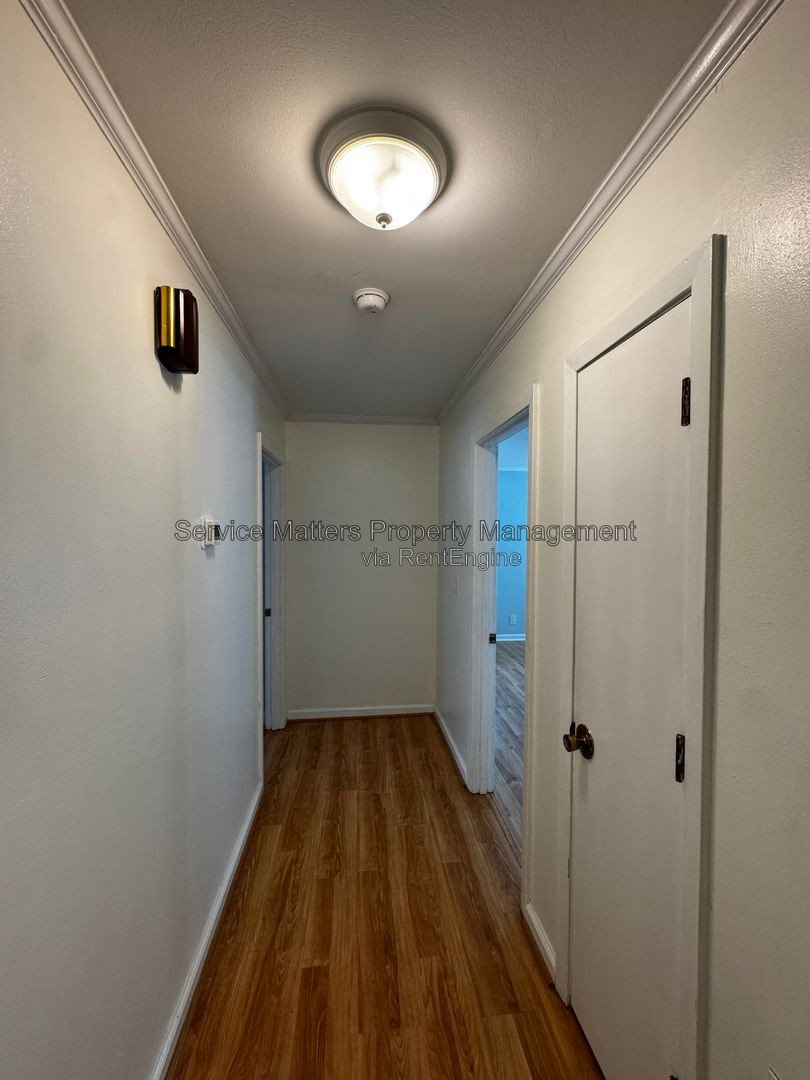 Gallery Image 16