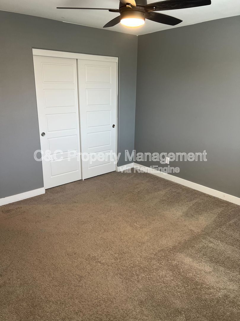 Gallery Image 17