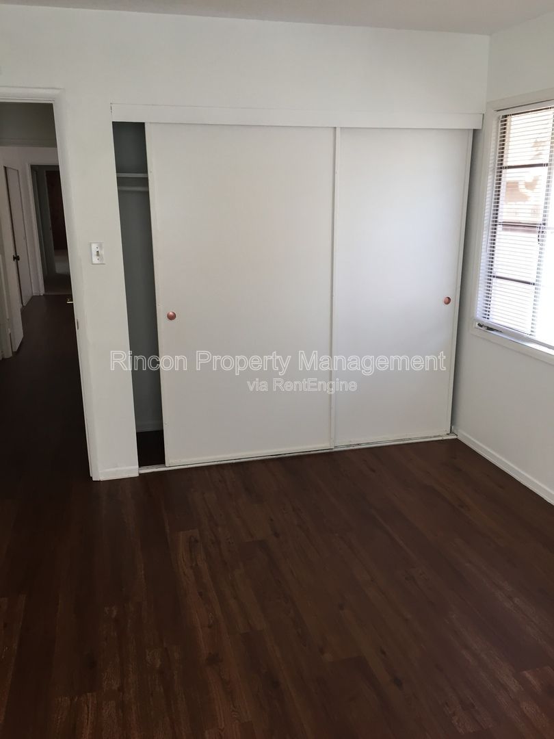 Gallery Image 16