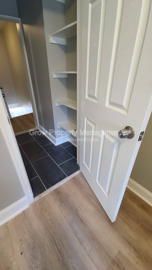 Gallery Image 15