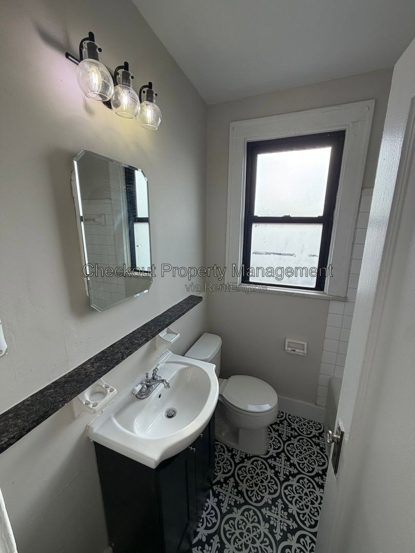 Gallery Image 15