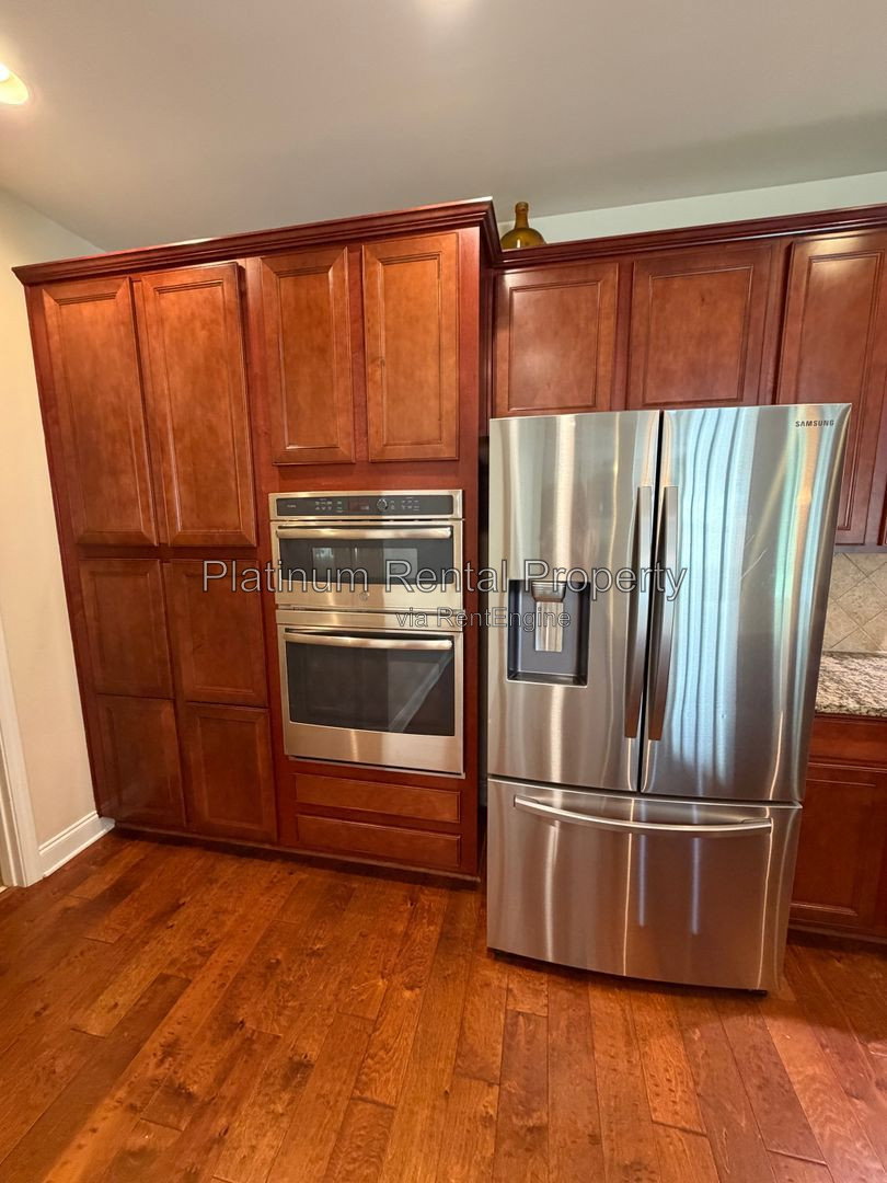 Gallery Image 12