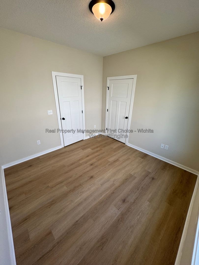 Gallery Image 22
