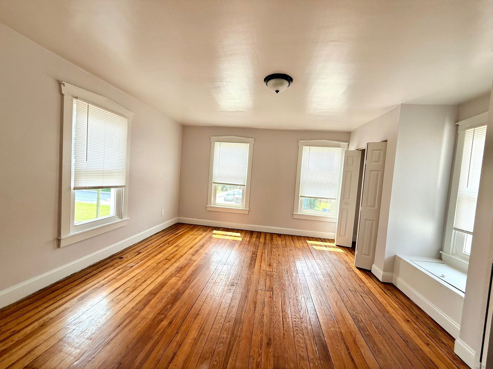 Gallery Image 13