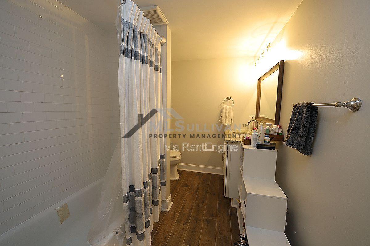 Gallery Image 17