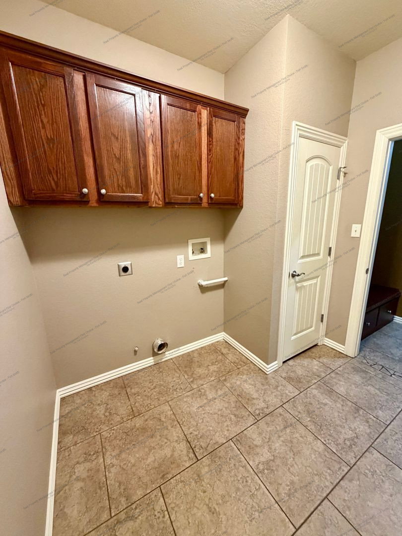 Gallery Image 19
