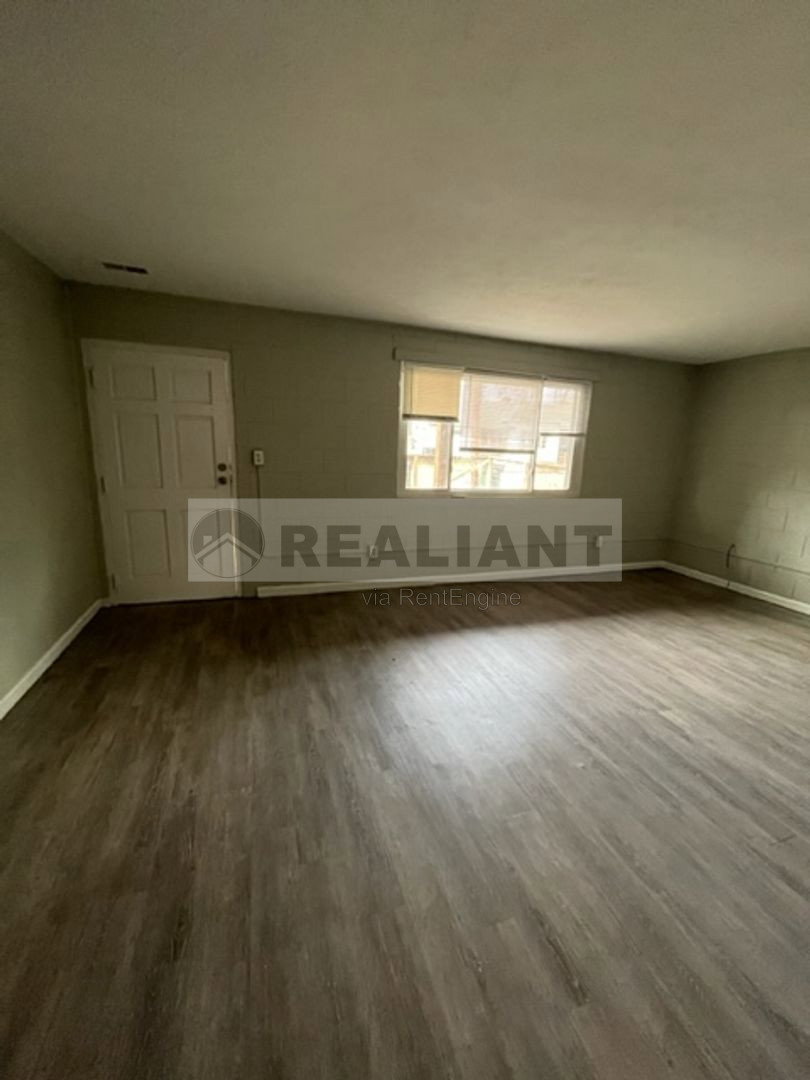 Gallery Image 0