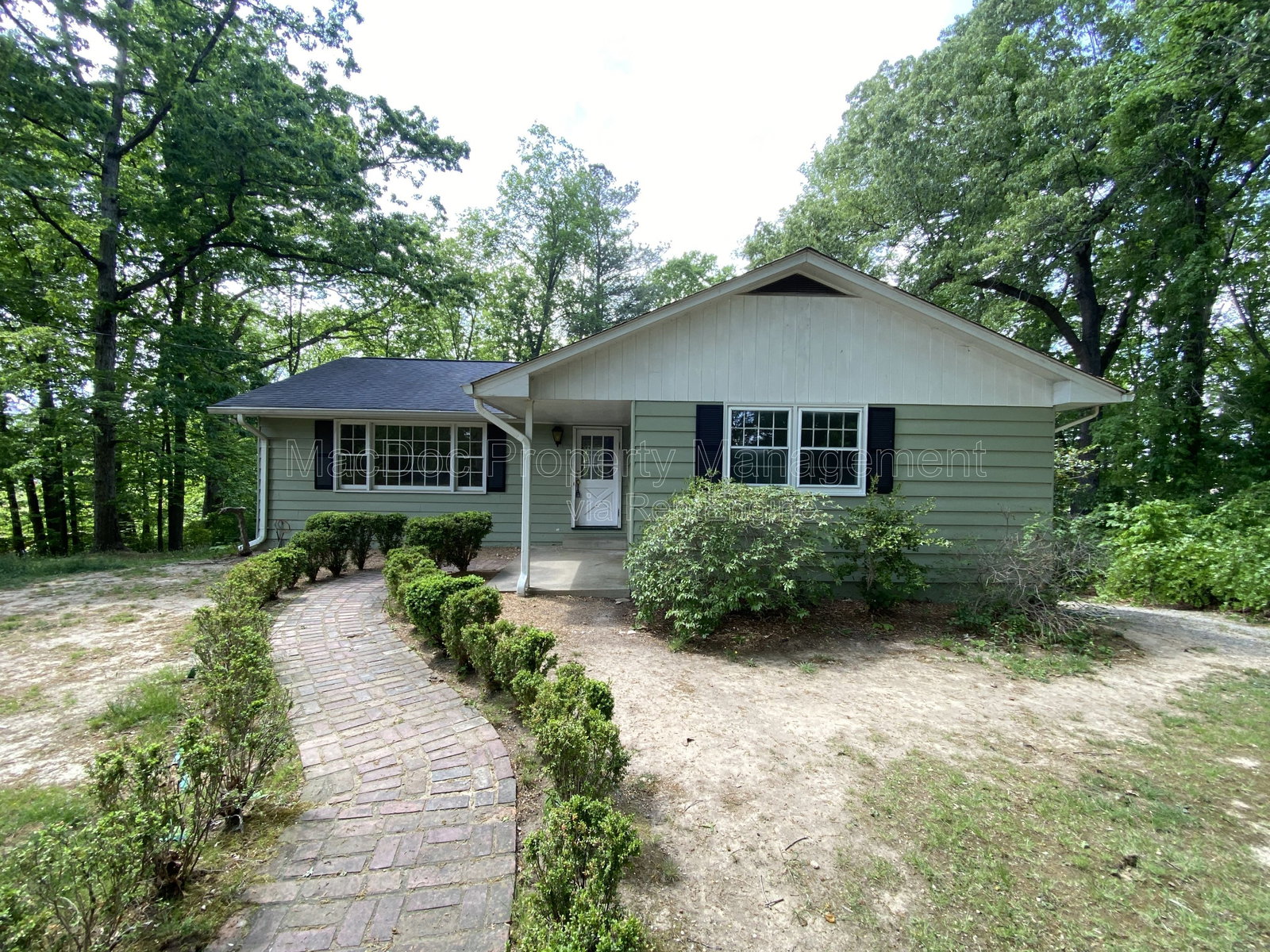 Gallery Image 0