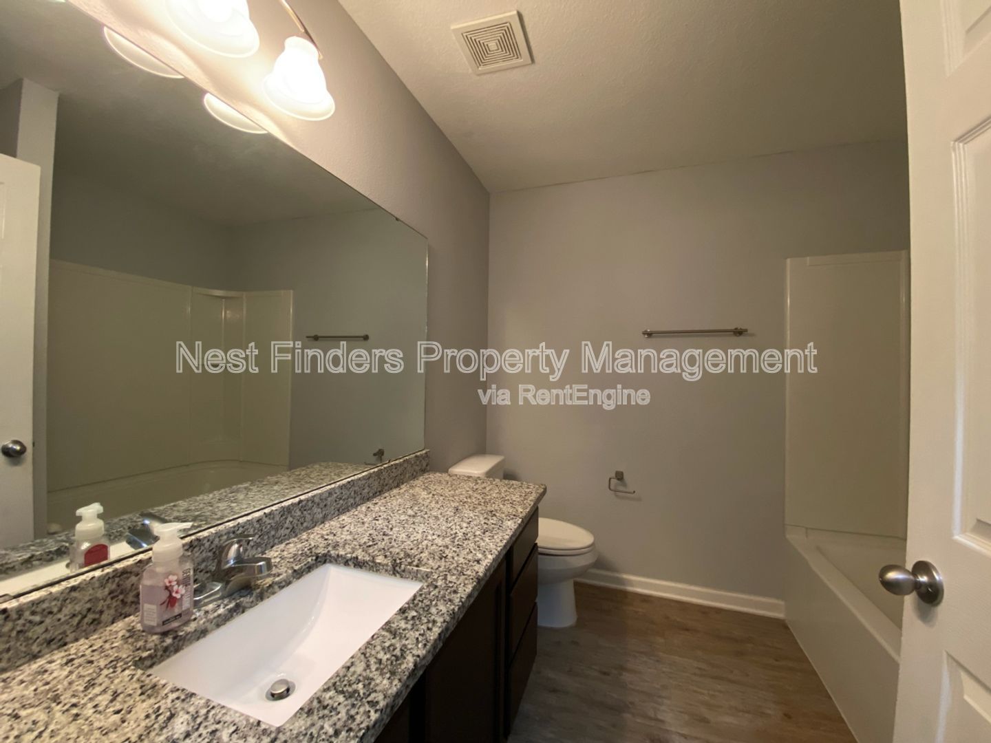 Gallery Image 17
