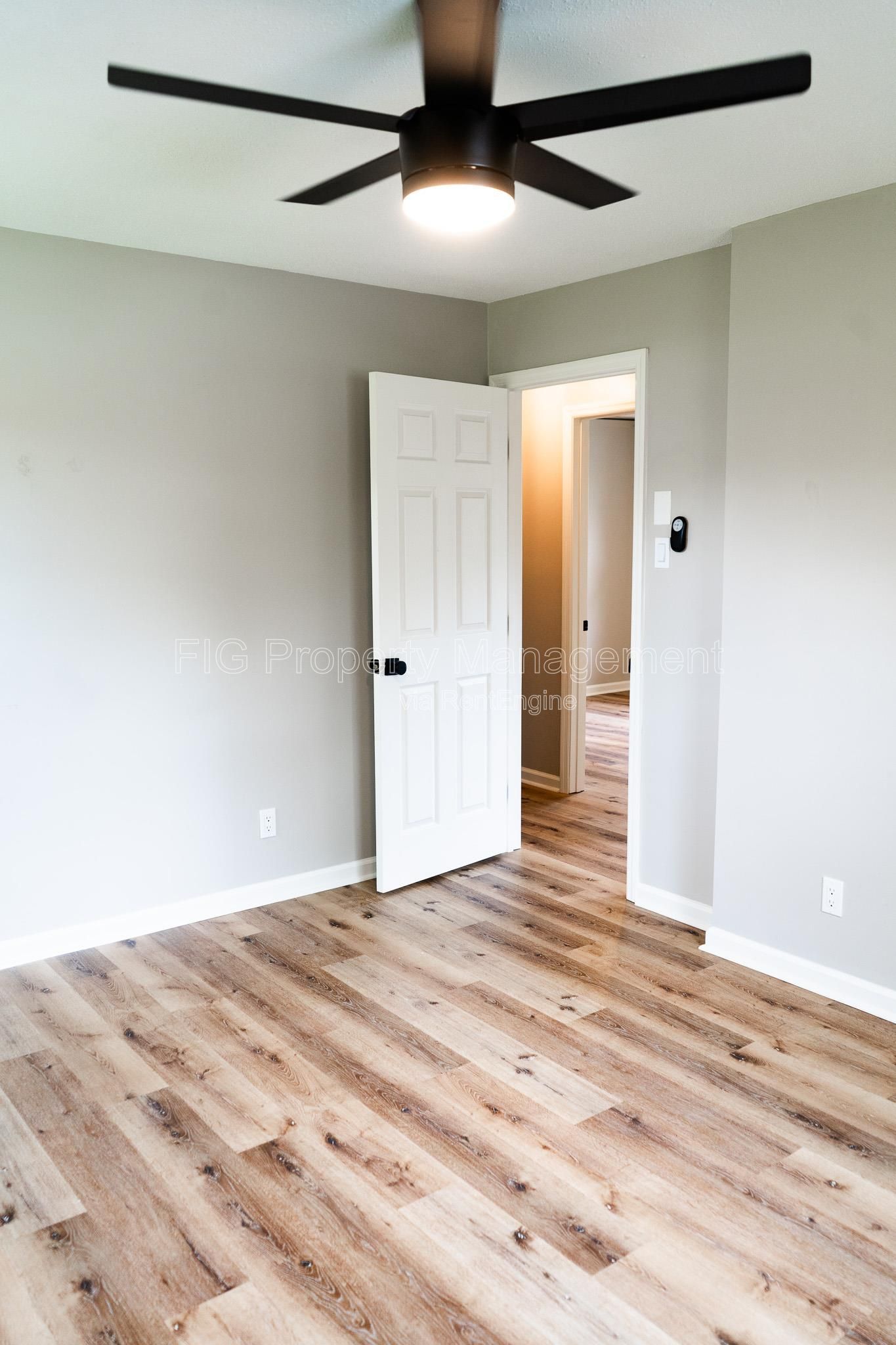 Gallery Image 16