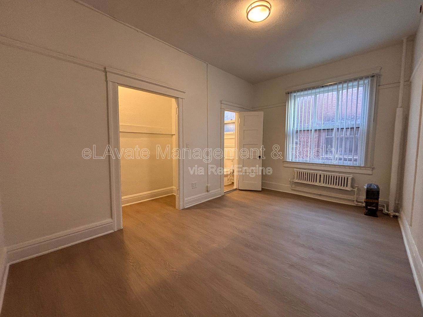 Gallery Image 0