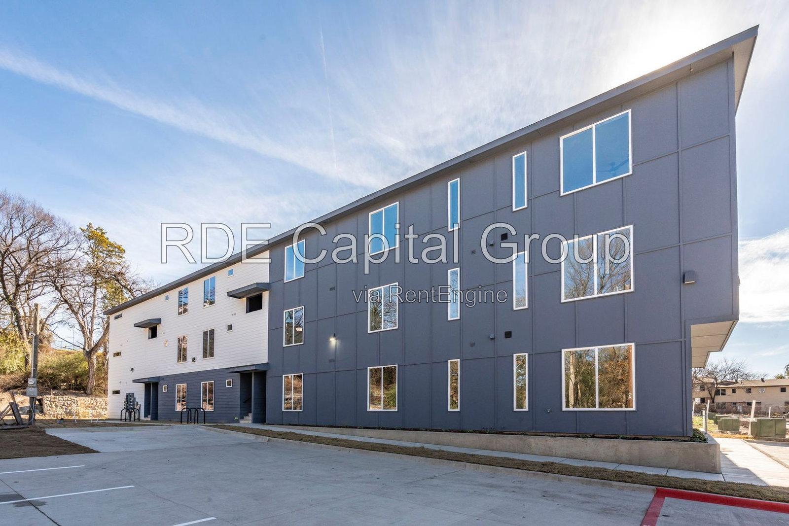 Gallery Image 0