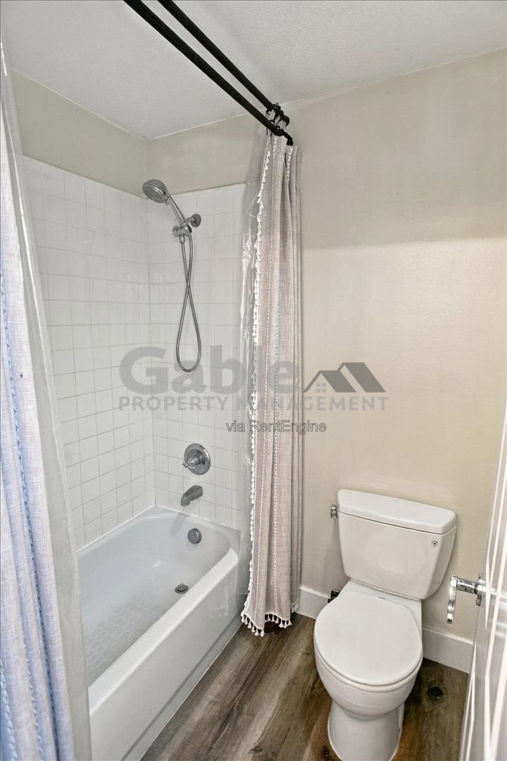 Gallery Image 20