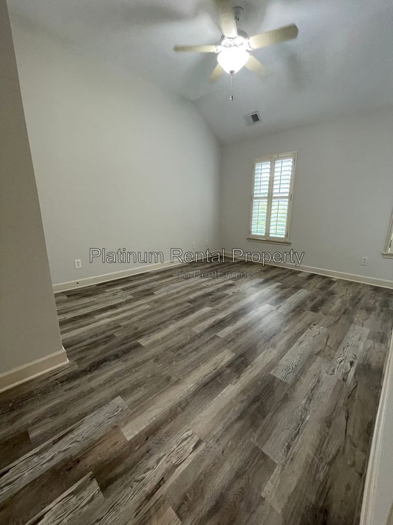 Gallery Image 61