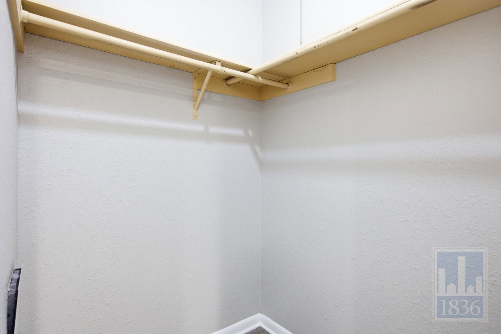 Gallery Image 52