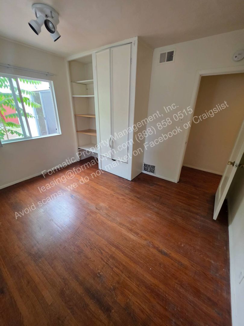 Gallery Image 14