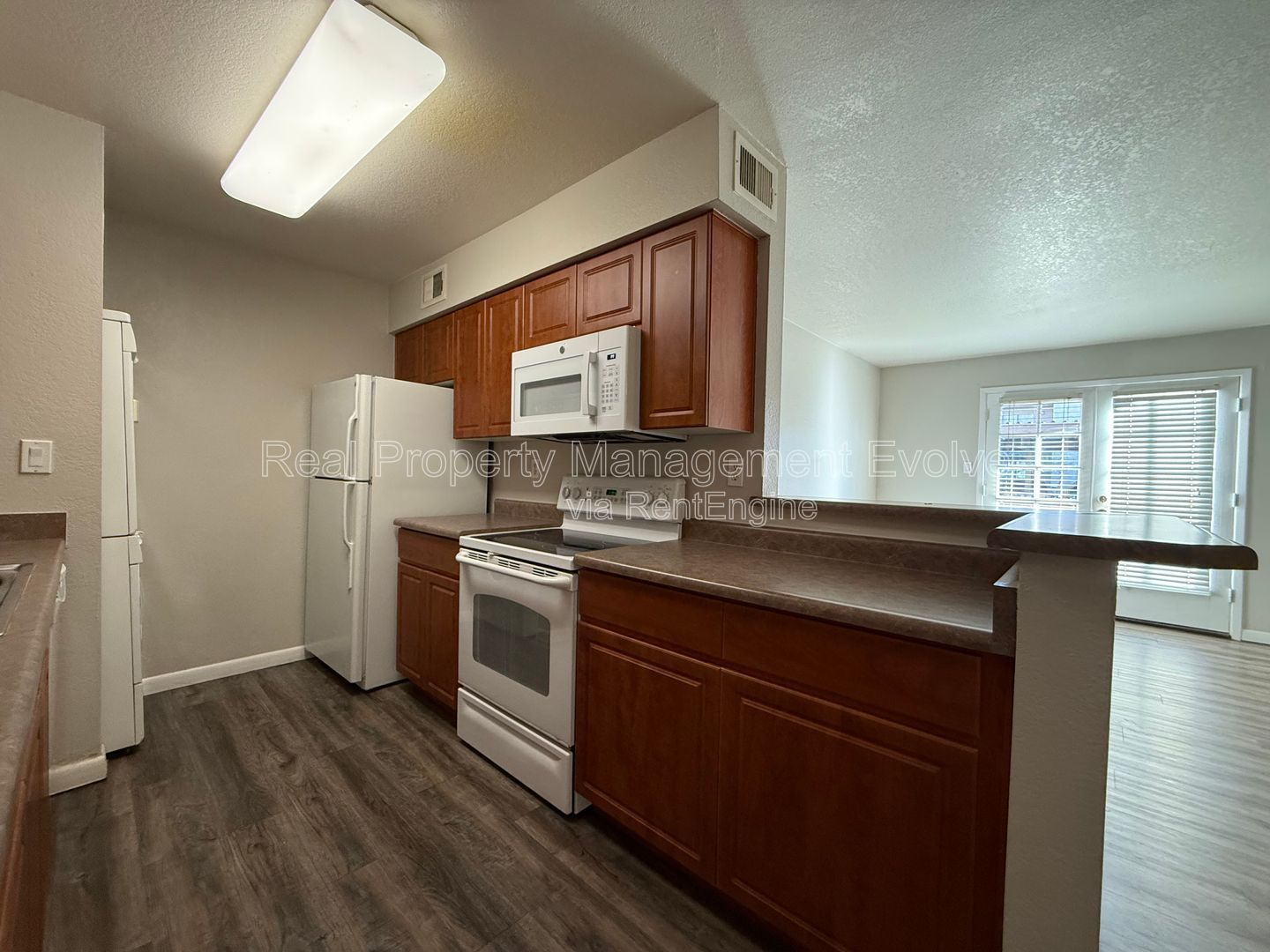 Gallery Image 0
