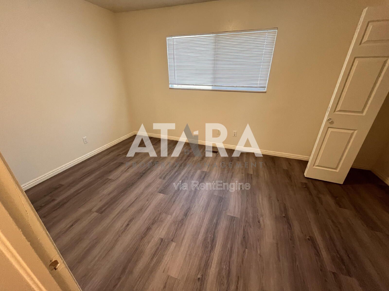 Gallery Image 16