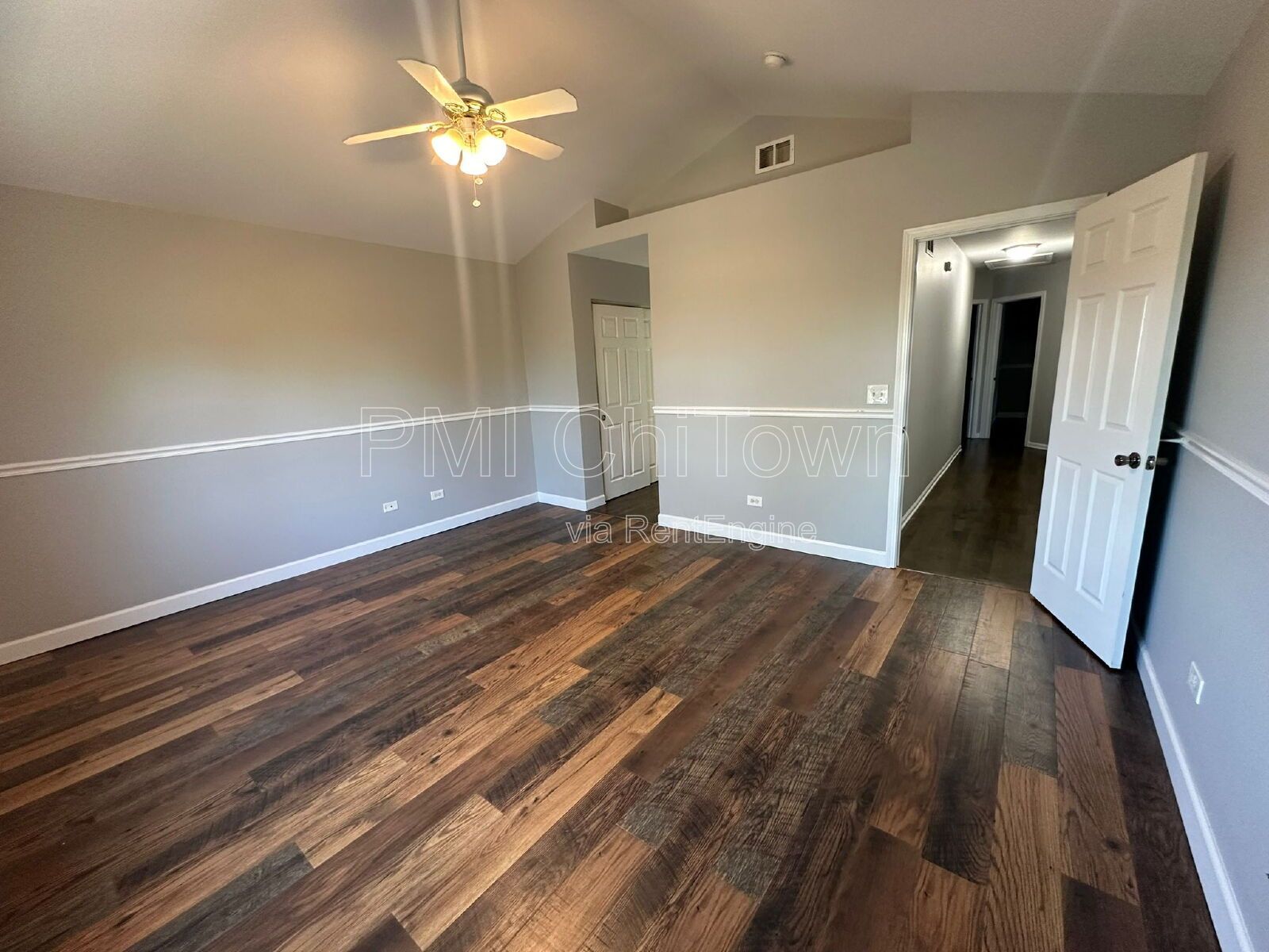 Gallery Image 18