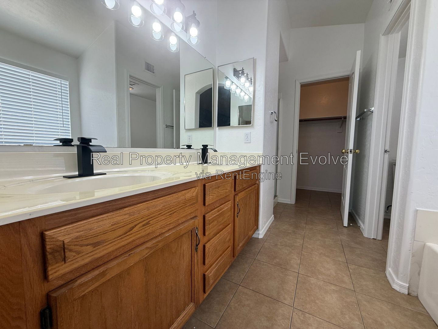 Gallery Image 21