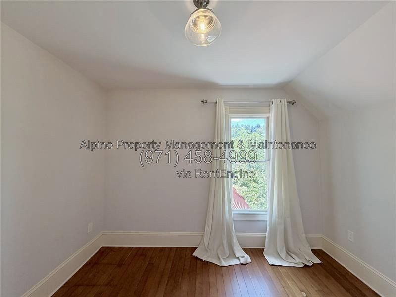 Gallery Image 22