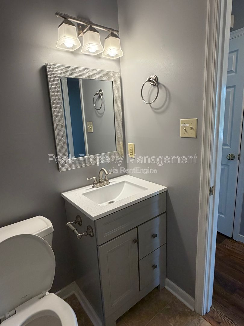 Gallery Image 14