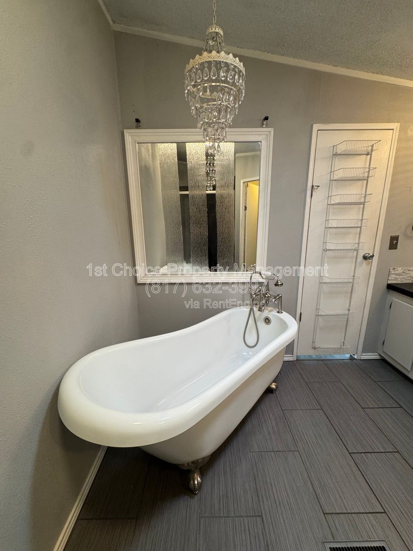 Gallery Image 33