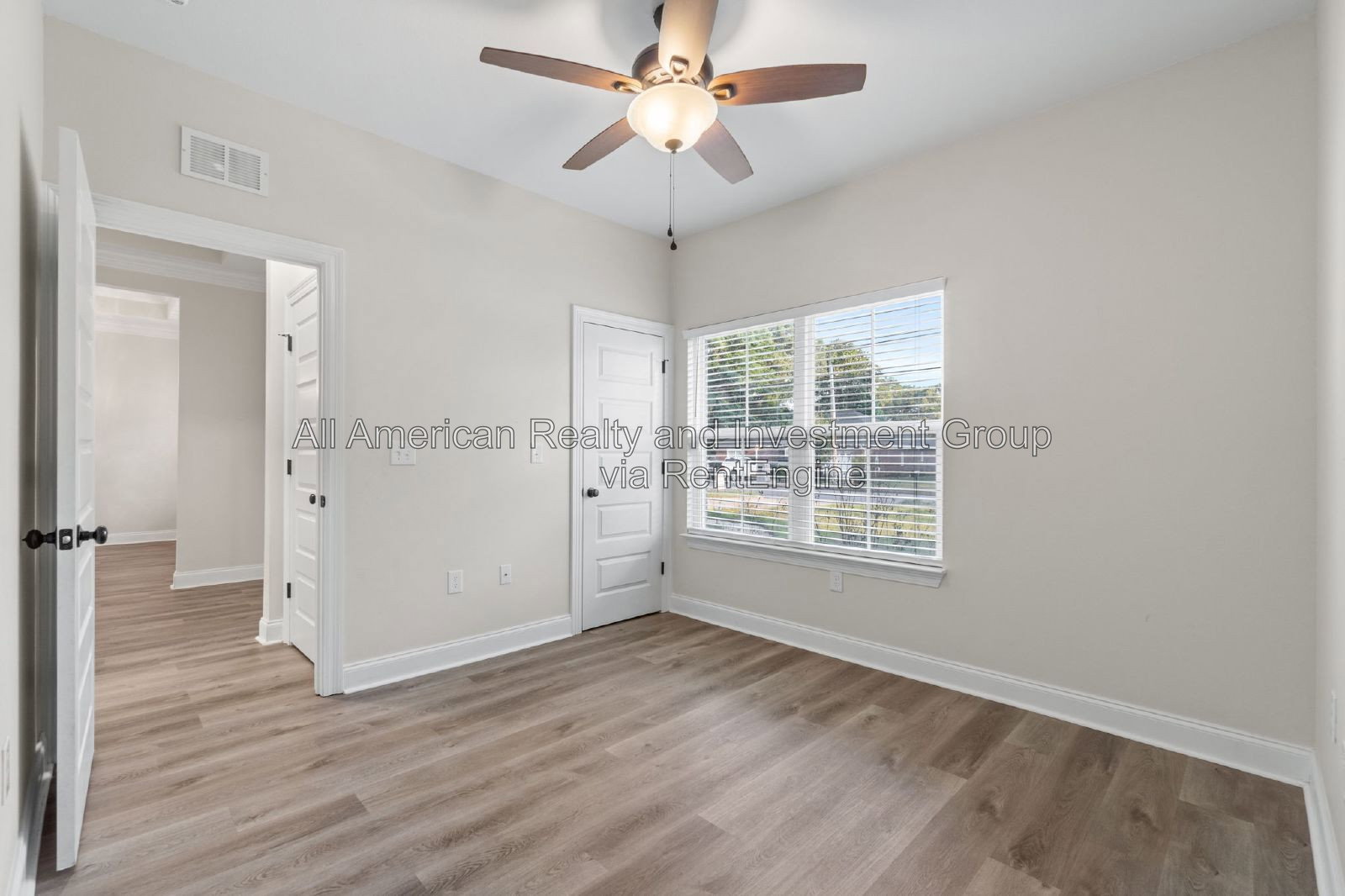 Gallery Image 18