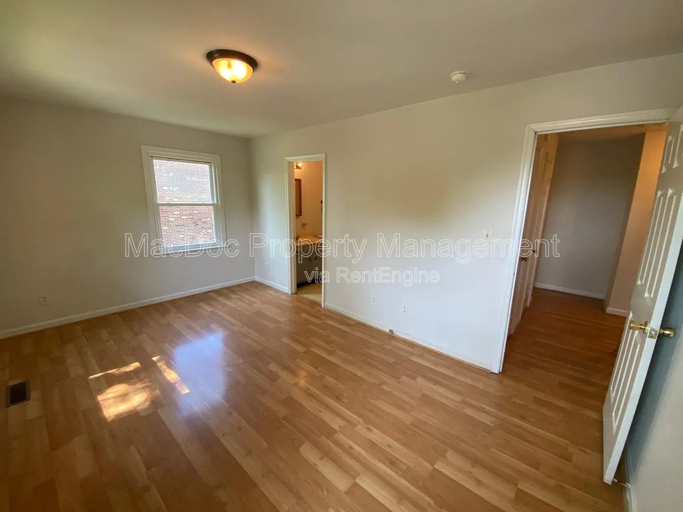Gallery Image 14