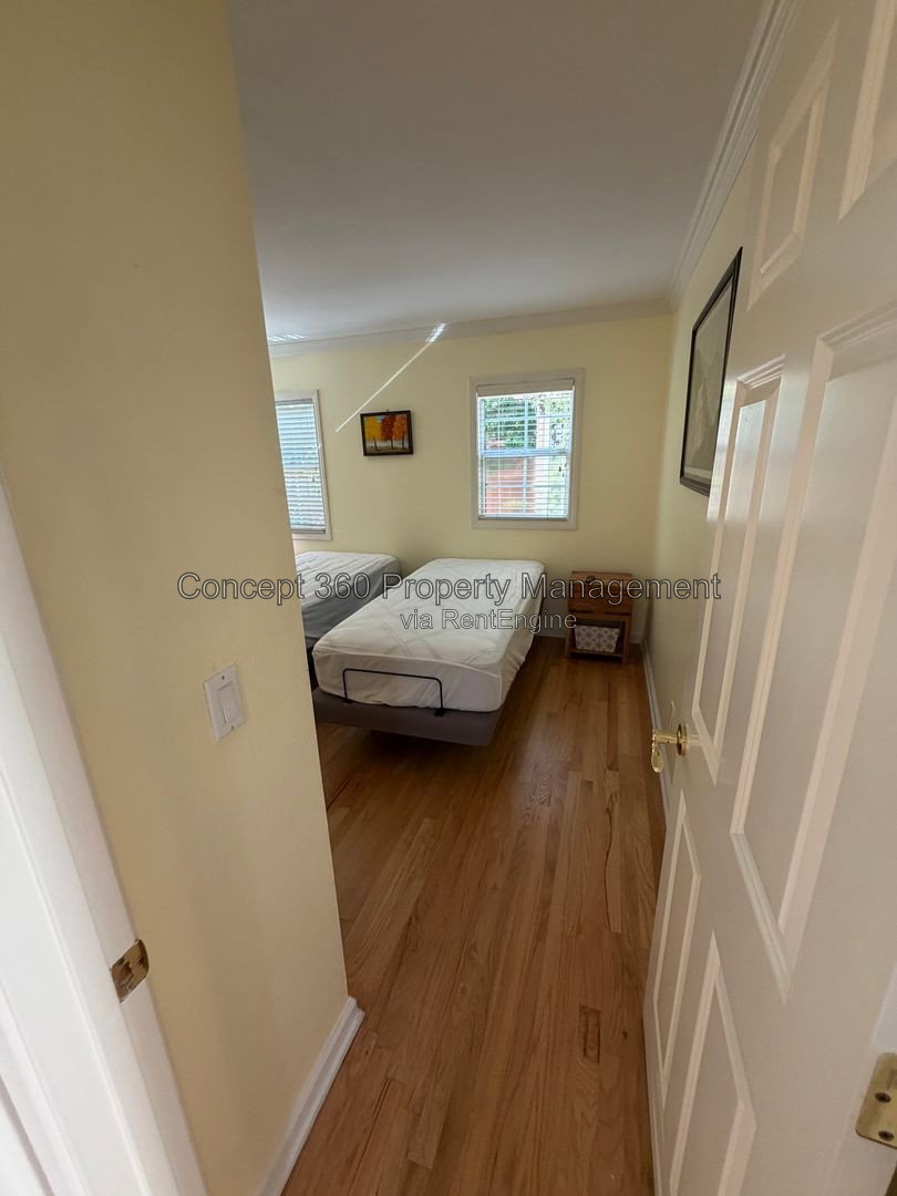 Gallery Image 43